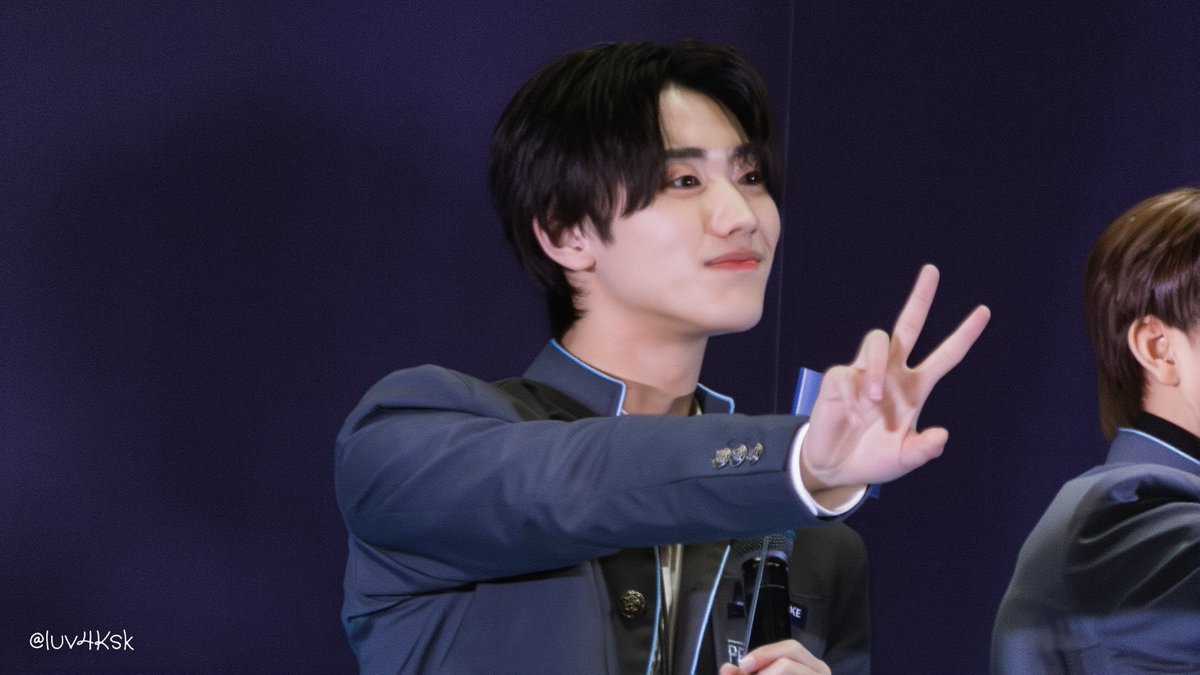 🐶🩵 tweet media