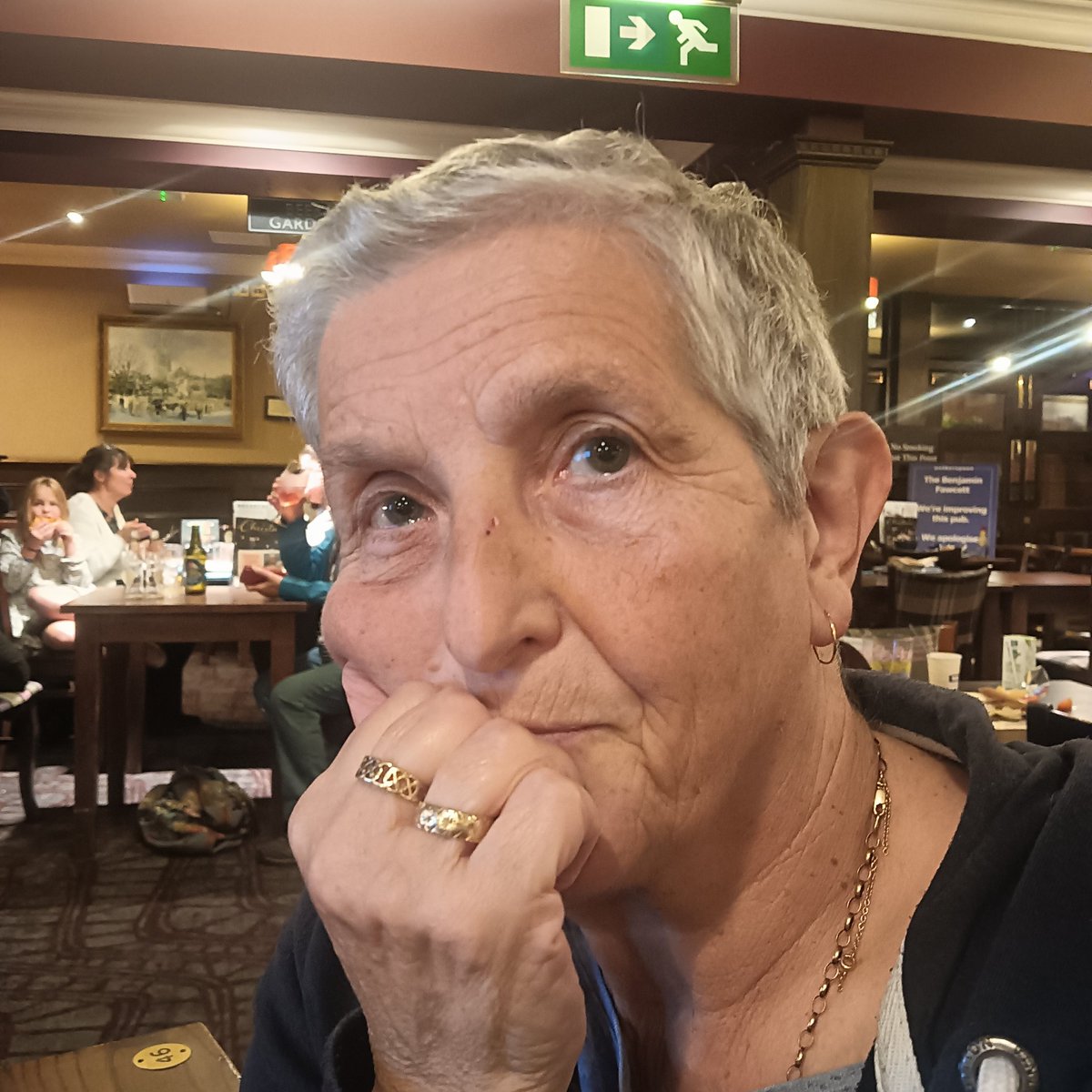 ajgutterclear's tweet photo. Happy birthday to you 🎂🎉 
Jan is the voice behind the phone calls, sorts out your gutter clearing slots, and generally keeps me out of trouble, all for free.
Happy birthday Jan enjoy your day #bridlington #eastyorkshire #gutterclearing https://t.co/pYRqayIdun