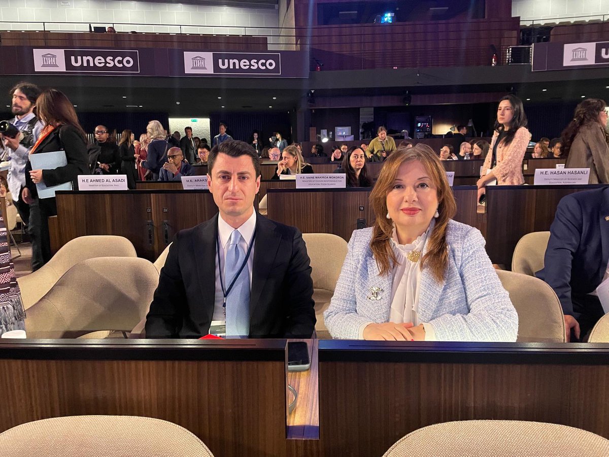 Gülnur Aybet tweet media