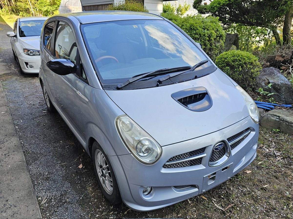 GDA_dera's tweet photo. 去年買ってから放置してたR2車検取得までの道！
今月は
◯純正マフラー戻し
◯フロントブレーキパッド
　ディスクローター交換
◯下回り、錆止め、塗装
来月はヘッドライト黄ばみ取りと消耗品交換するかな https://t.co/kvnQu4YrqJ