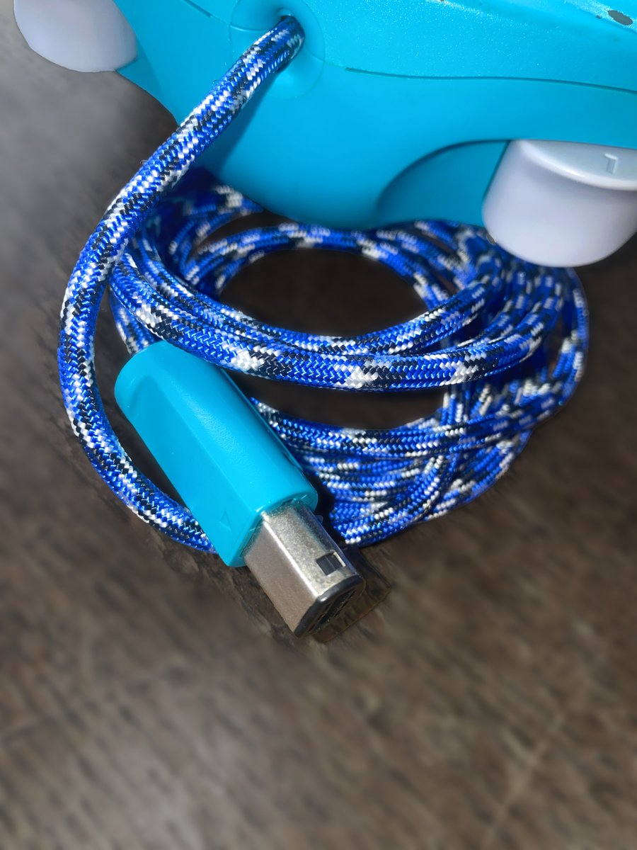 LloydTheHuman tweet media