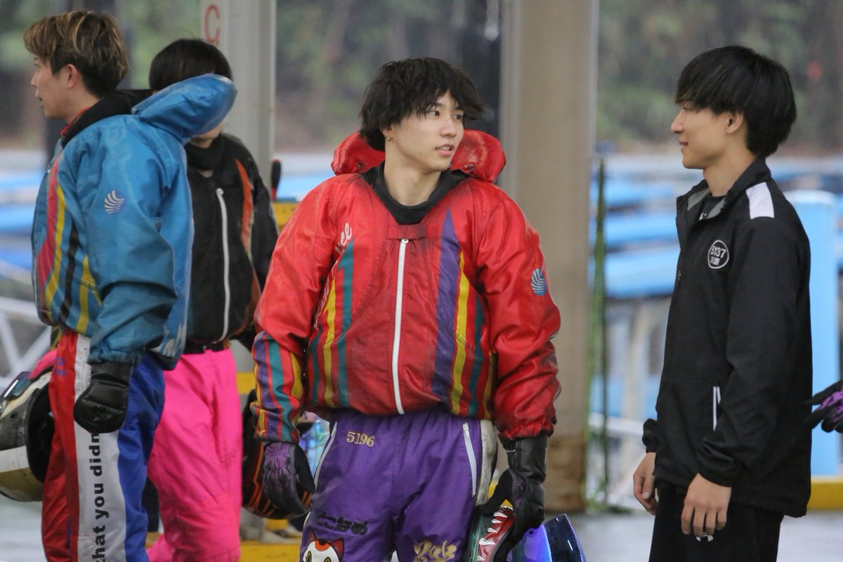 東スポ　ボートレース tweet media