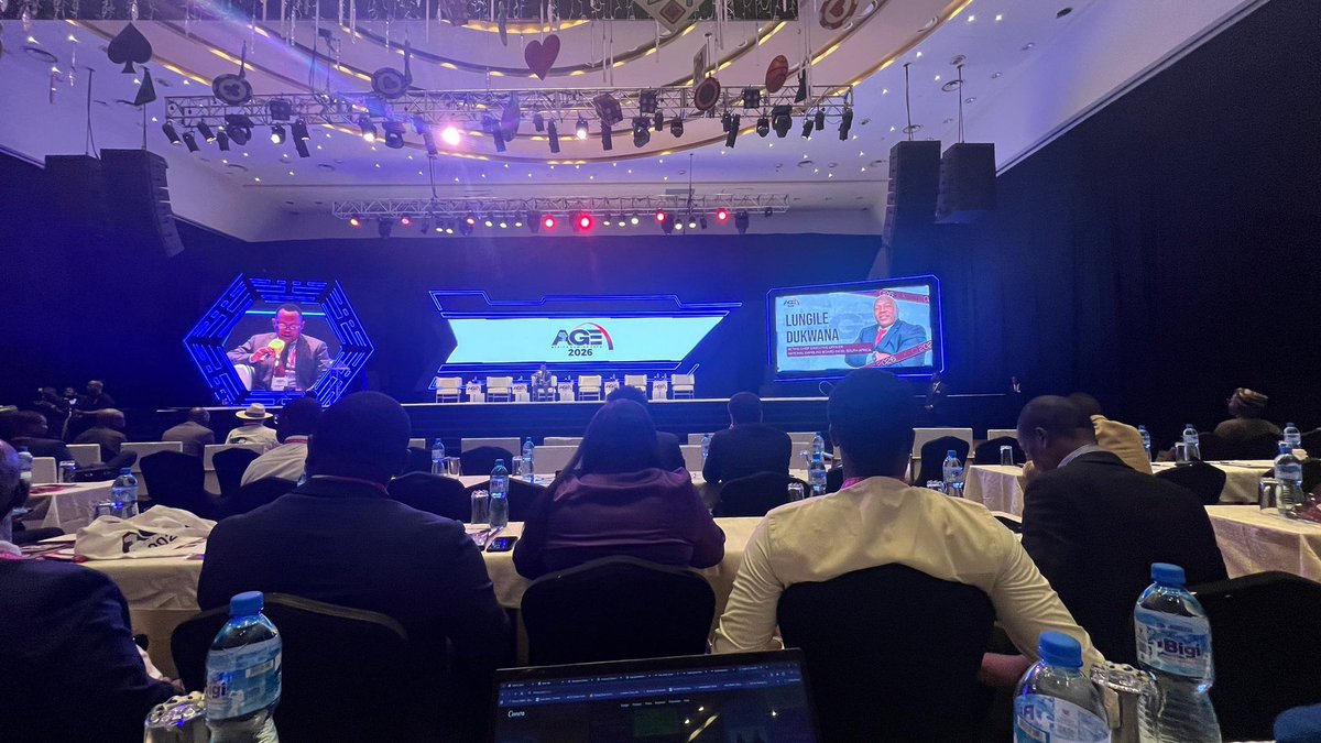 Select Punters tweet media