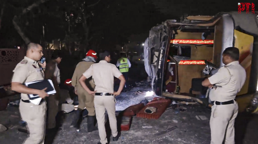 PTI_News's tweet photo. STORY | Sleeper bus from Jaipur overturns in central Delhi; 2 dead, 23 injured, FIR filed

A speeding sleeper bus from Jaipur overturned while taking a sharp turn near Hanuman Mandir in Karol Bagh's Jhandewalan area here early Wednesday, killing two passengers and injuring 23 others, officials said.

READ: https://t.co/dvuKYOsmzQ