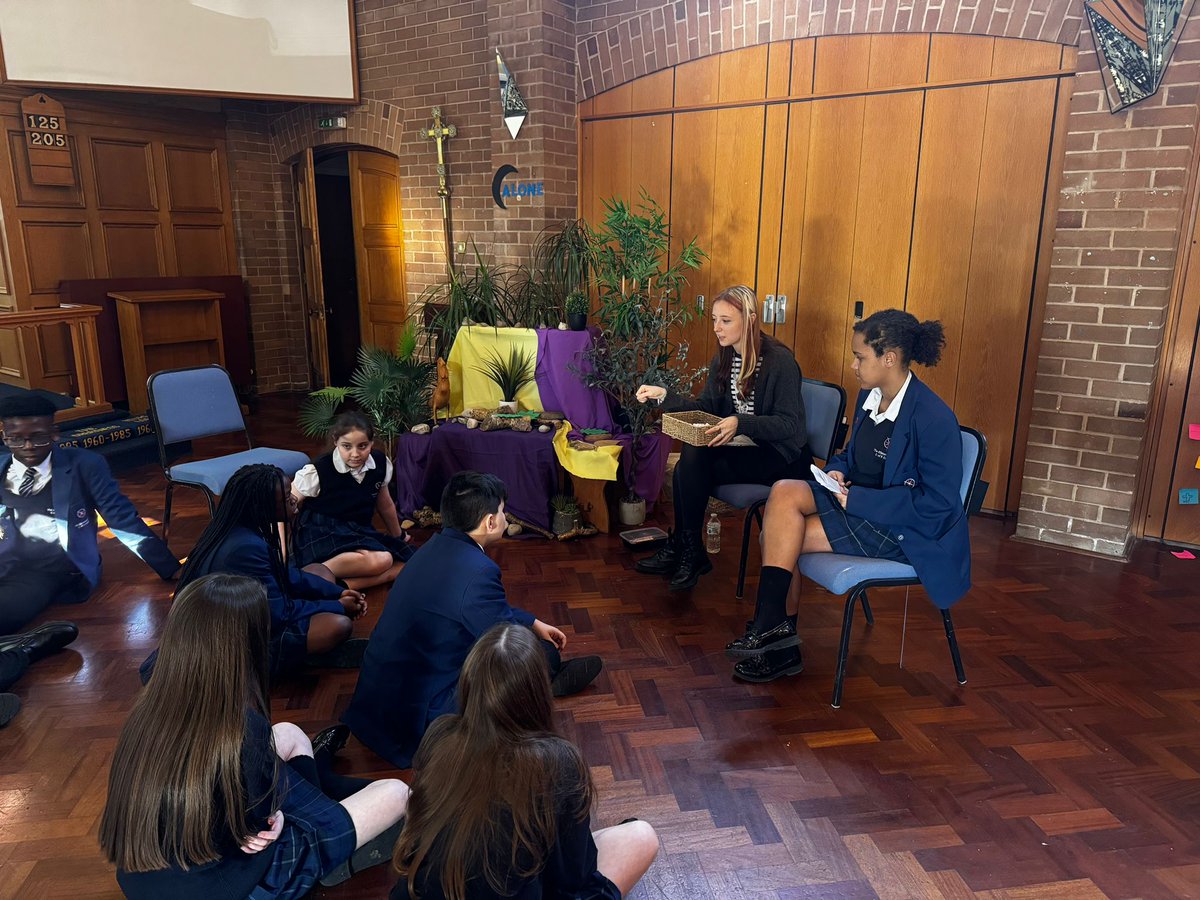 The Ellesmere Port CE College tweet media