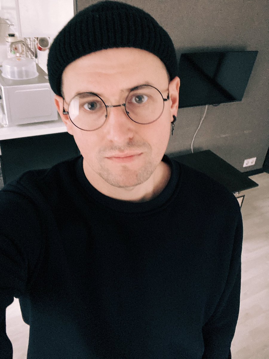 Ост Ост tweet media