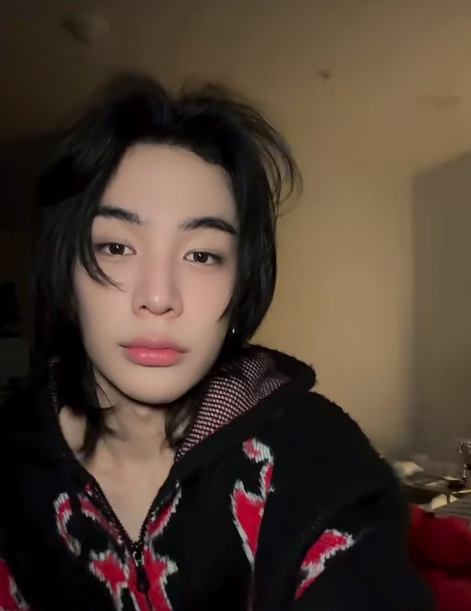 예쁜 봉비⁷⁵🐟🍪 | ⊙⊝⊜ ᶜᵃˡⁱᵍᵒ ᵖᵗ ᵗʷᵒ tweet media