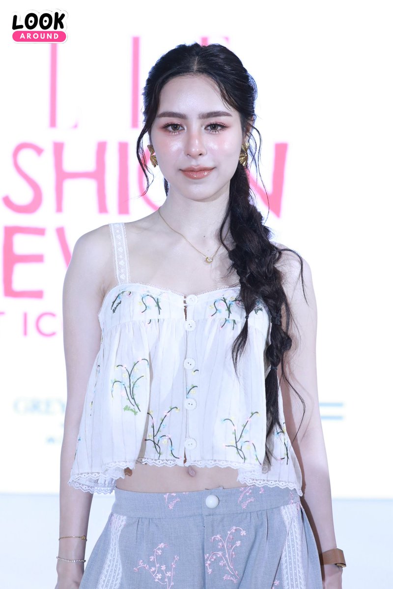 LookARound tweet media