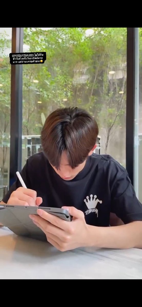 b🐾 (slow) tweet media