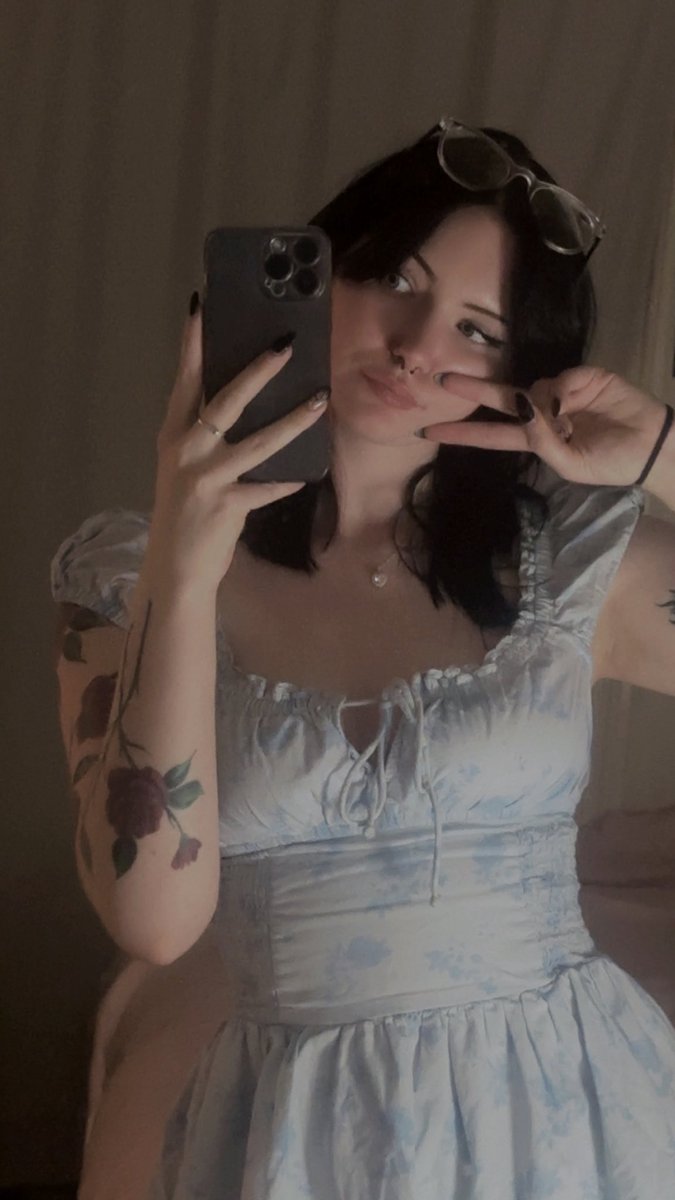 not bread 🍞 tweet media