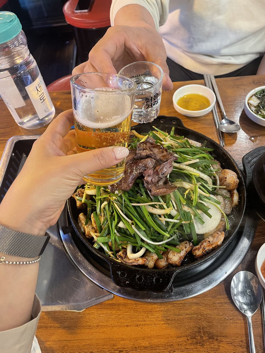 둥실부부 tweet media