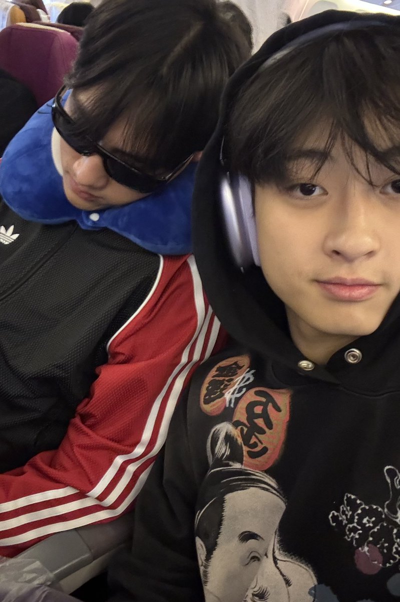 duang with liloca :) sevEN tweet media