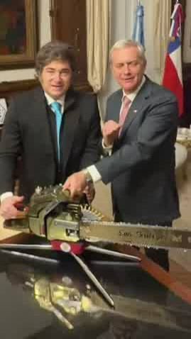 The Real Mr. Hitchcock tweet media