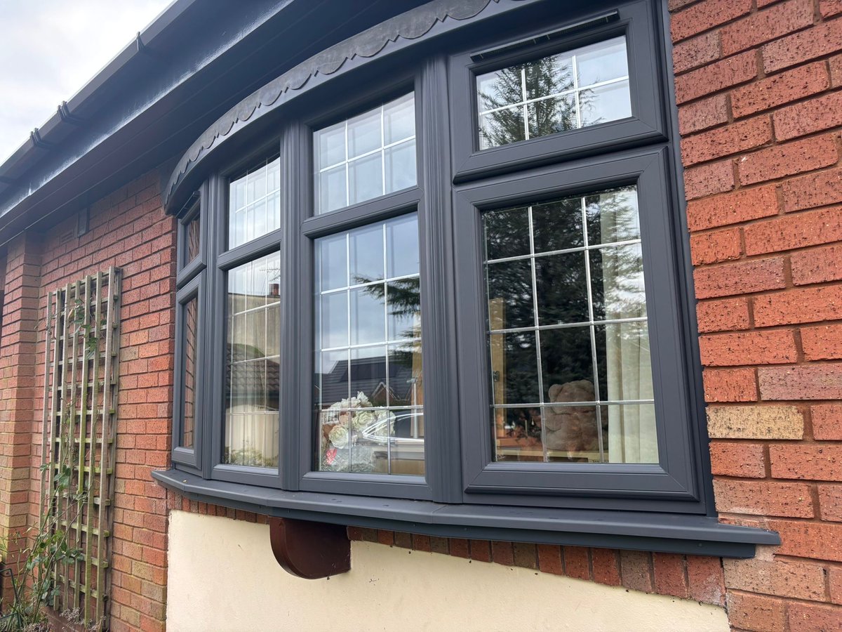 CentralWinStaff's tweet photo. Midweek motivation 💪

Another happy home, another quality install!

#MidweekMotivation #CentralWindows https://t.co/b2gGVAphr0