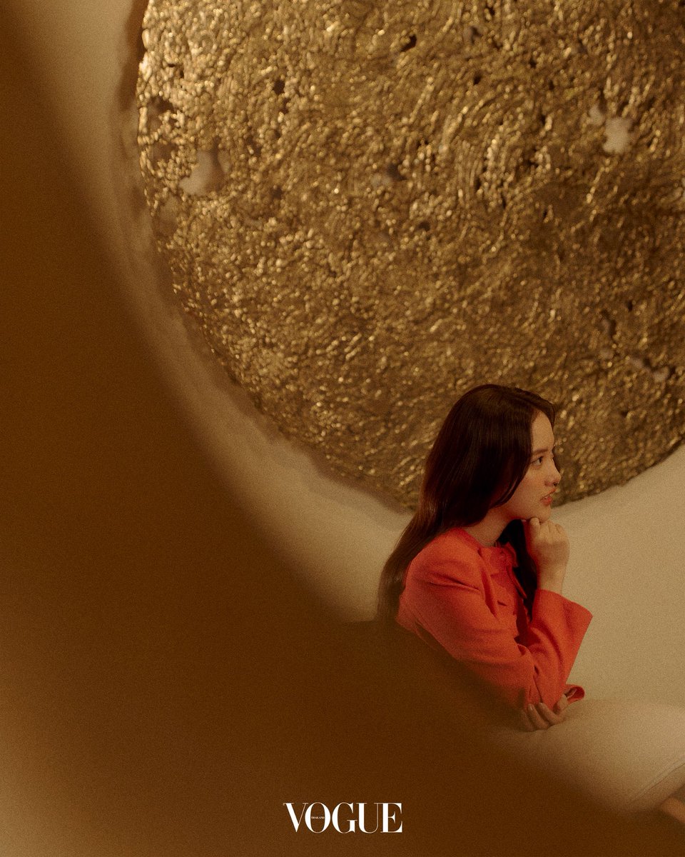 Vogue Thailand tweet media