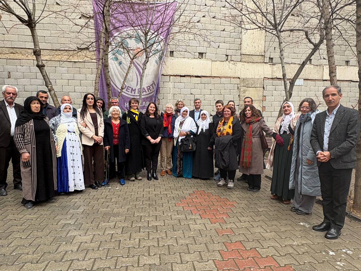 DEM PARTİ WAN tweet media