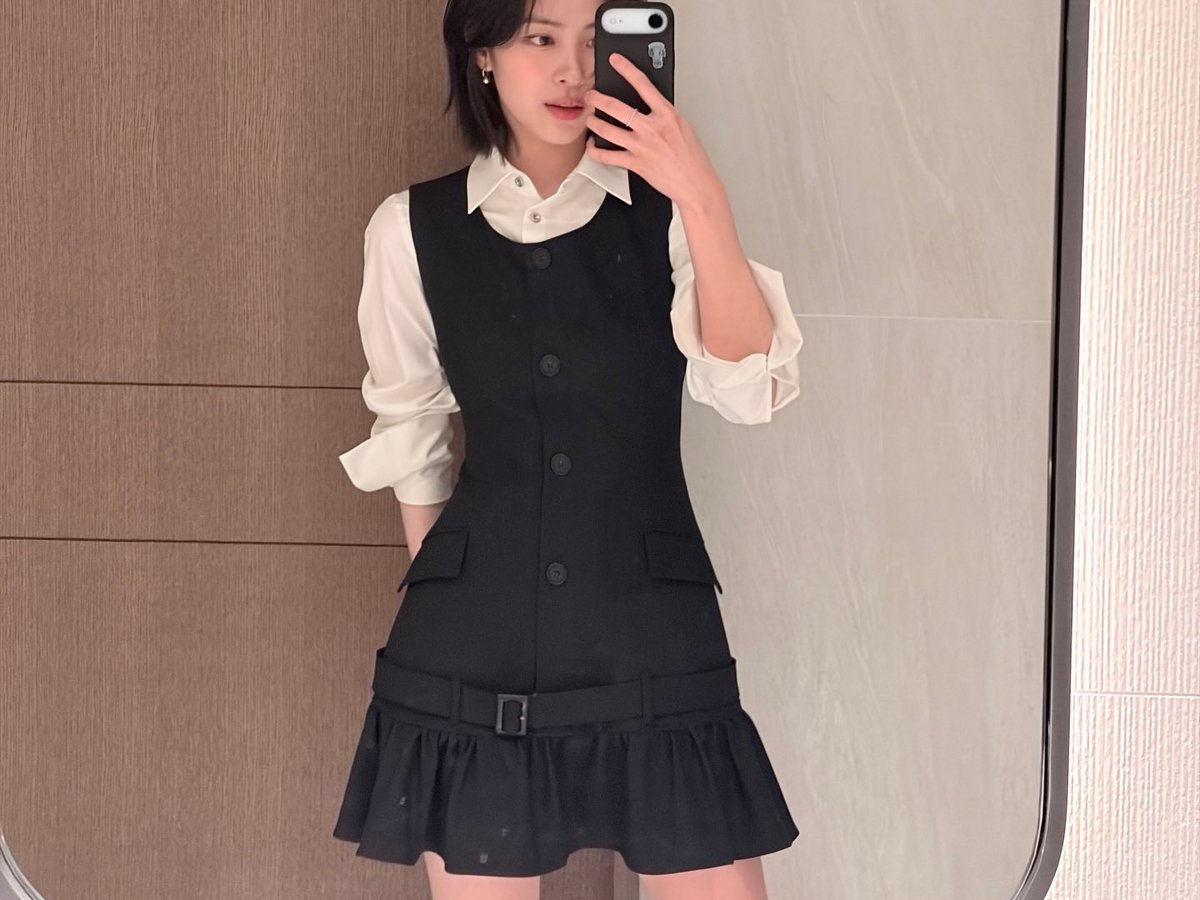 260325 #RYUJIN #류진 (@iamfinethankyouandryu) Instagram.

🎵 YUNA - Blue Maze