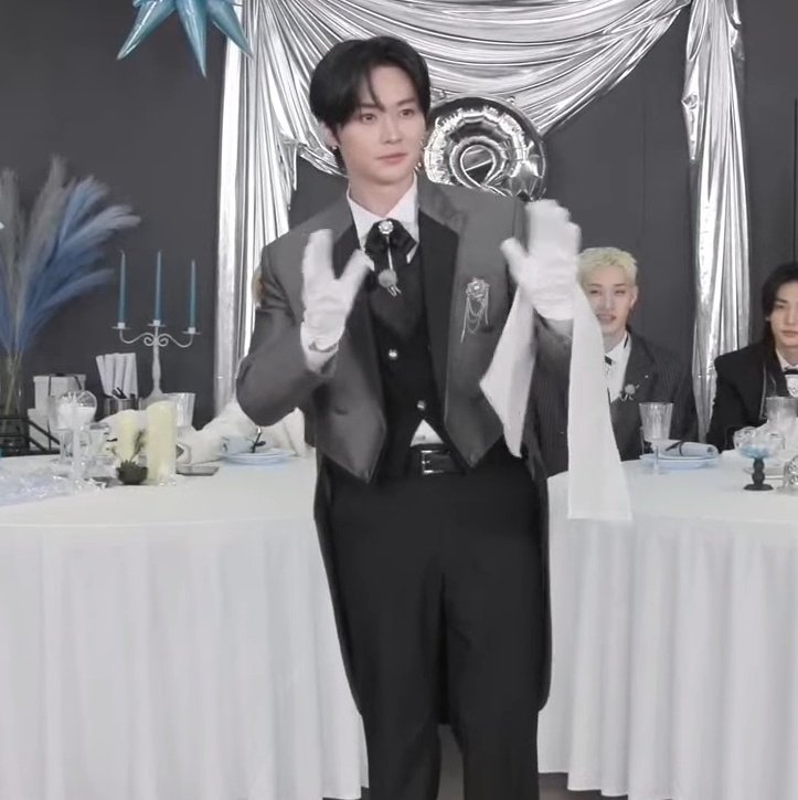 skye ★ tweet media