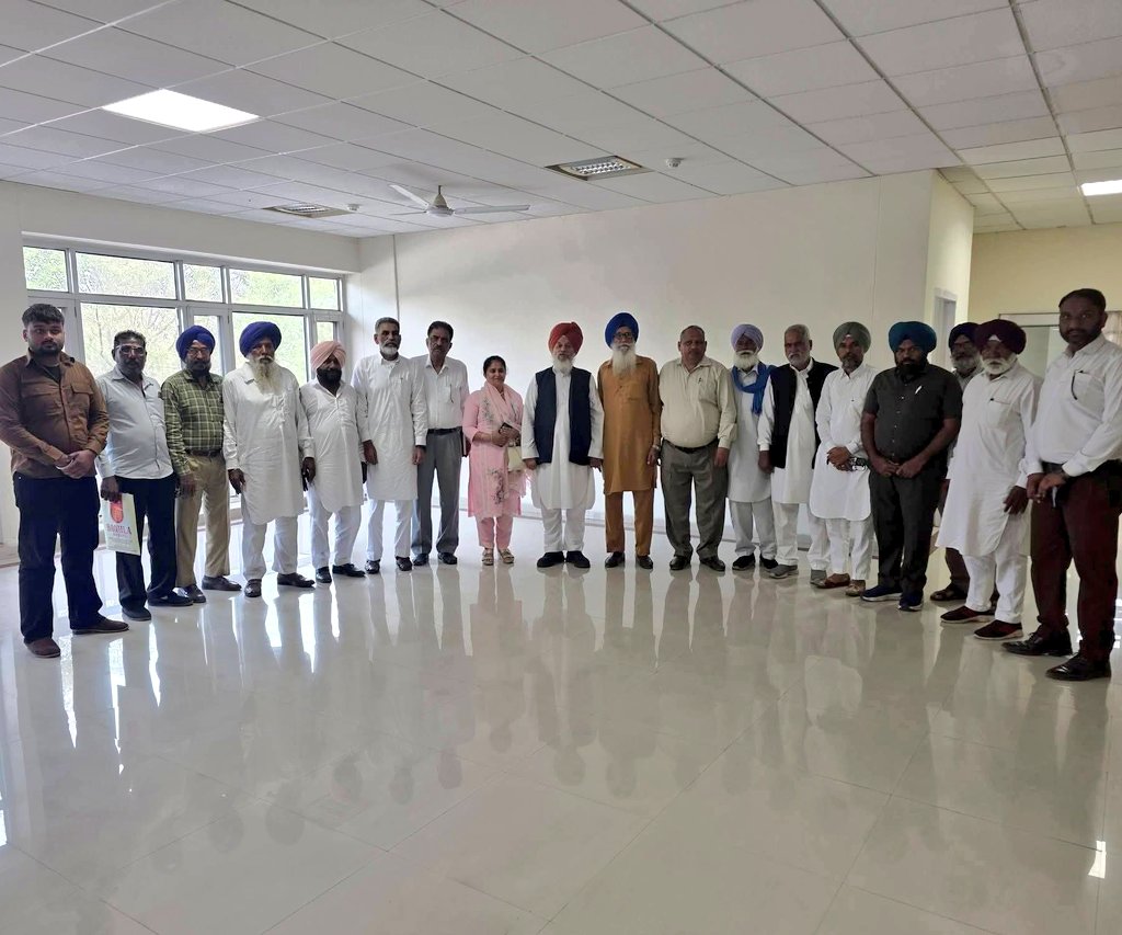 पवन tweet media