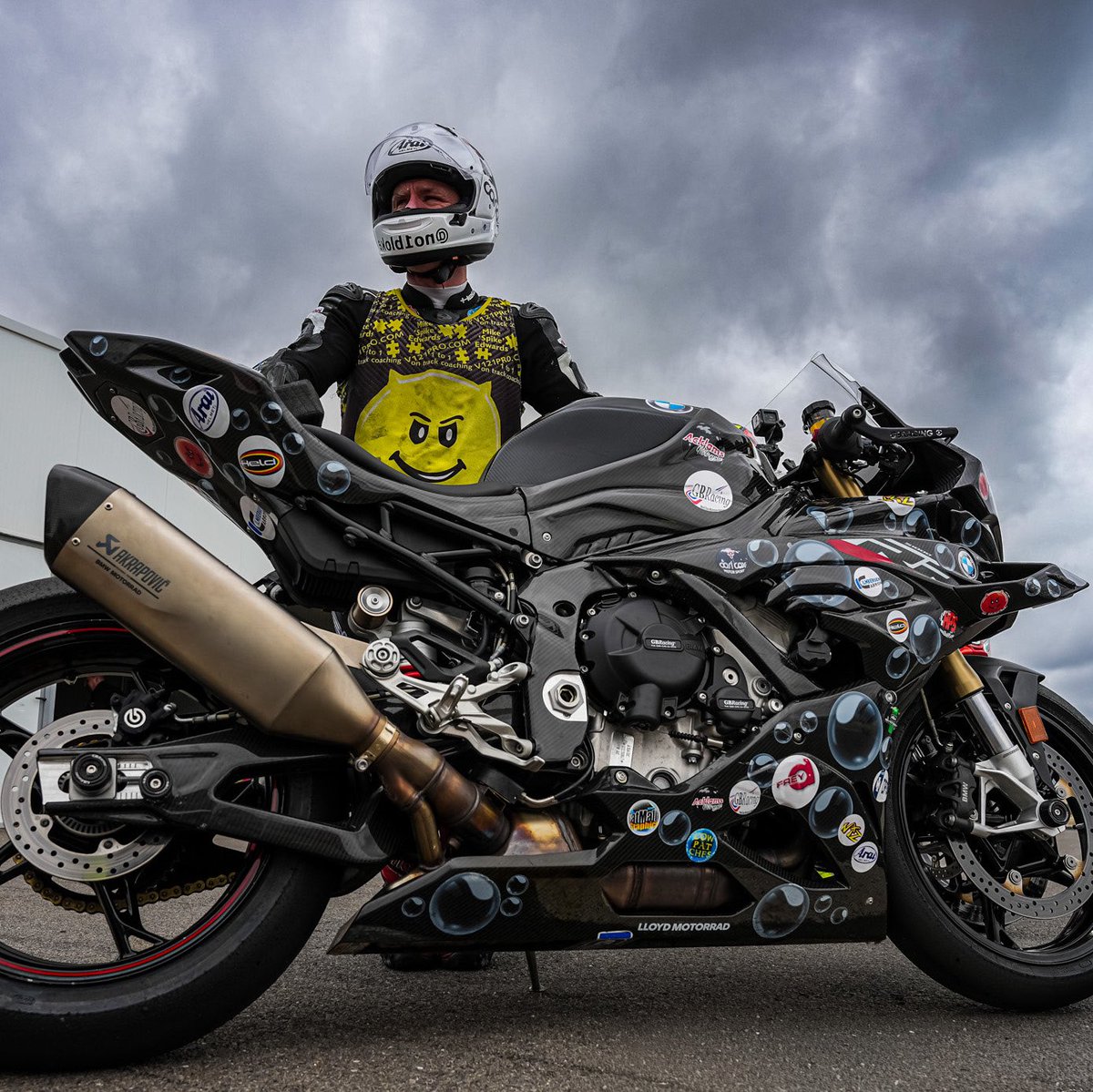 no1bloke's tweet image. Spun plenty of laps in Spain - thanks to everyone who makes it possible 😘
@BMWMotorrad @bmwmotorraduk @GBRacingEU @bikehps @HeldBikeGear @WIZRACING @RatMally @NoLimitsOnTrack #funinthesun #makelifearide #S1000RR #trackife #lifeontrack