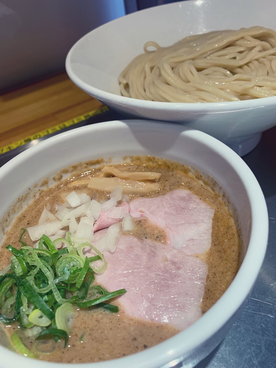 ＼( iNachuですよー！ )／ tweet media