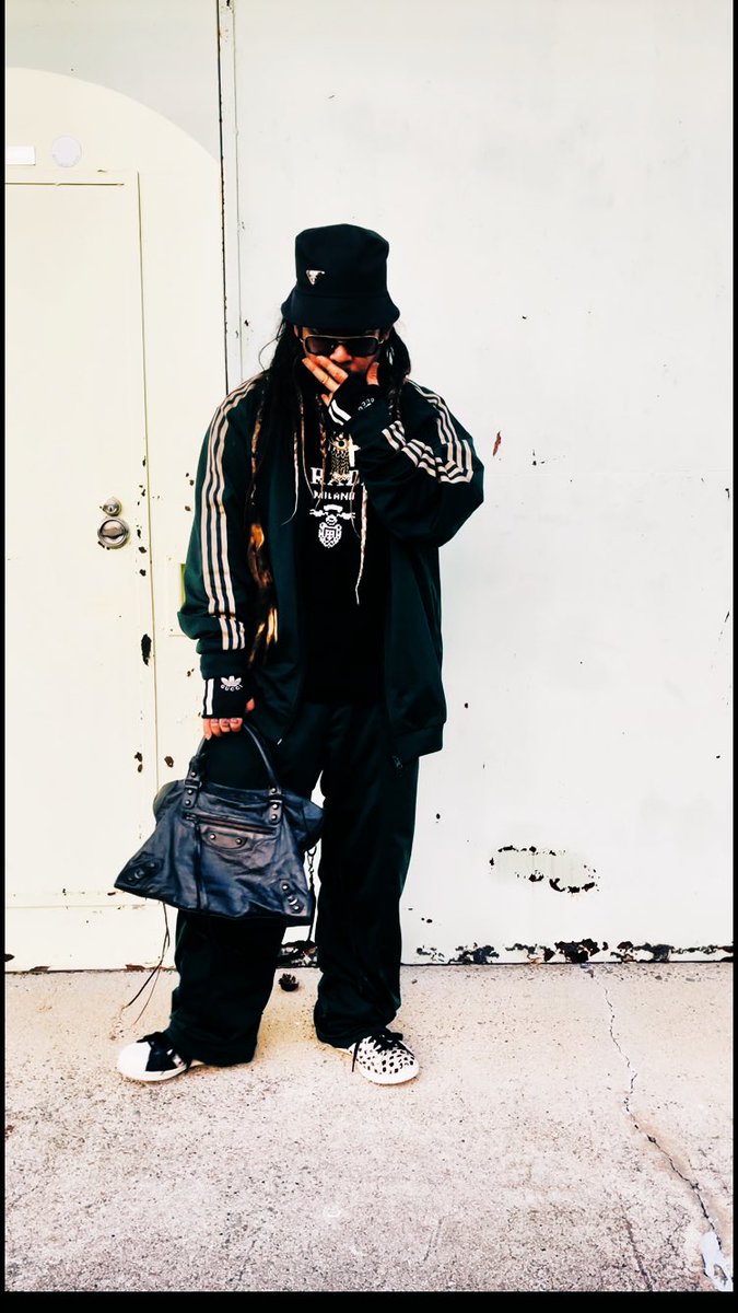 MaadFoxy's tweet photo. ~Freedom Spring Collaboration Collection~
"Adidas×Prada" a long side "大葉紅葉"II
#Adidas #Prada #alongside
#大葉紅葉 #RaggaRockStyle https://t.co/xhHHMow9Uv