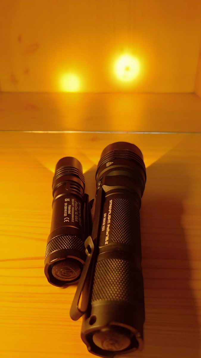 Morino_Iyashi's tweet image. #Streamlight
#HL-X
#1L-1AA
両方ともXP-Pの3000k
拡散系もいいけどスポット系を好みます。
低ケルビンも好みです😁