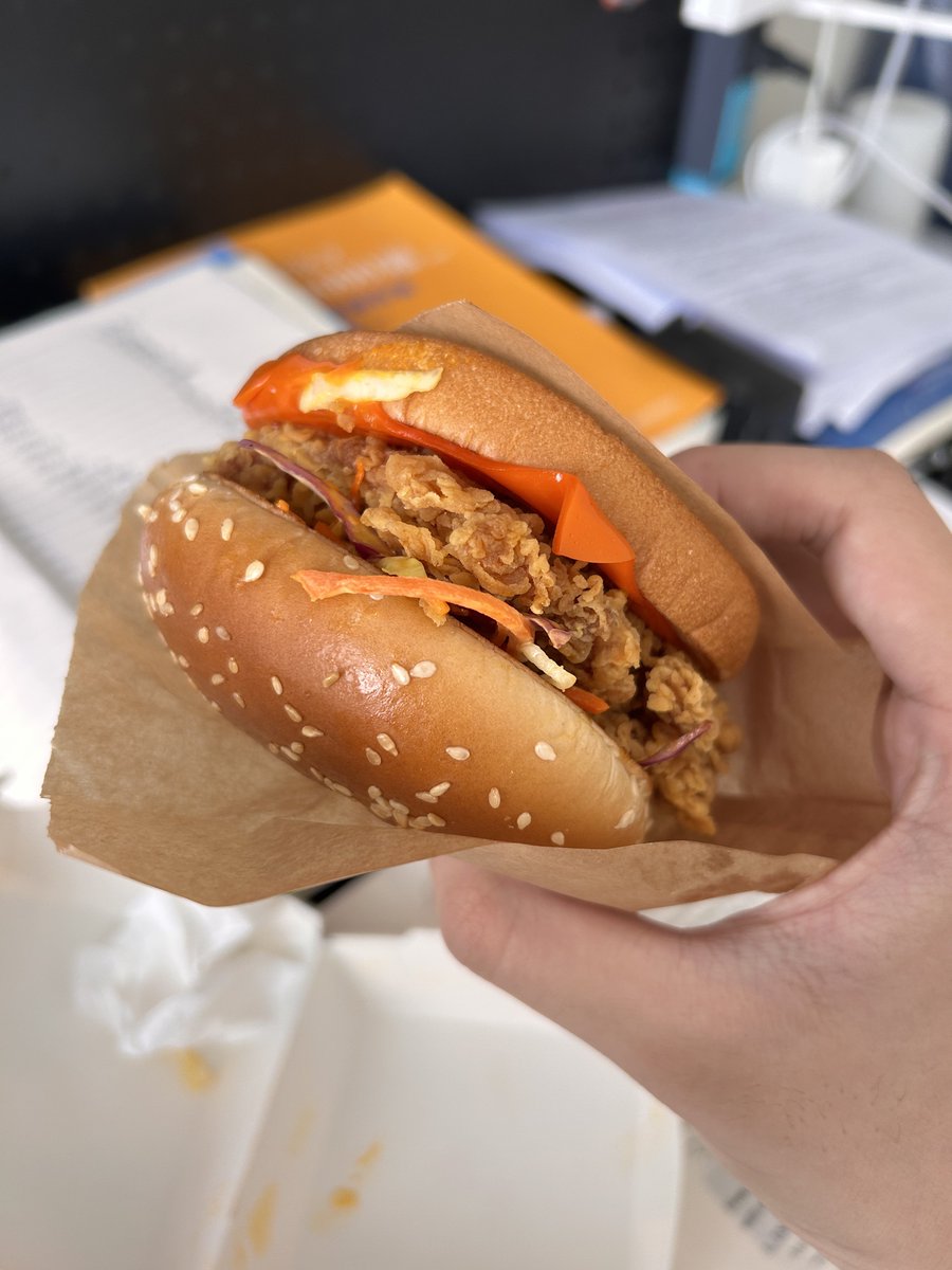 citttrus_ tweet media