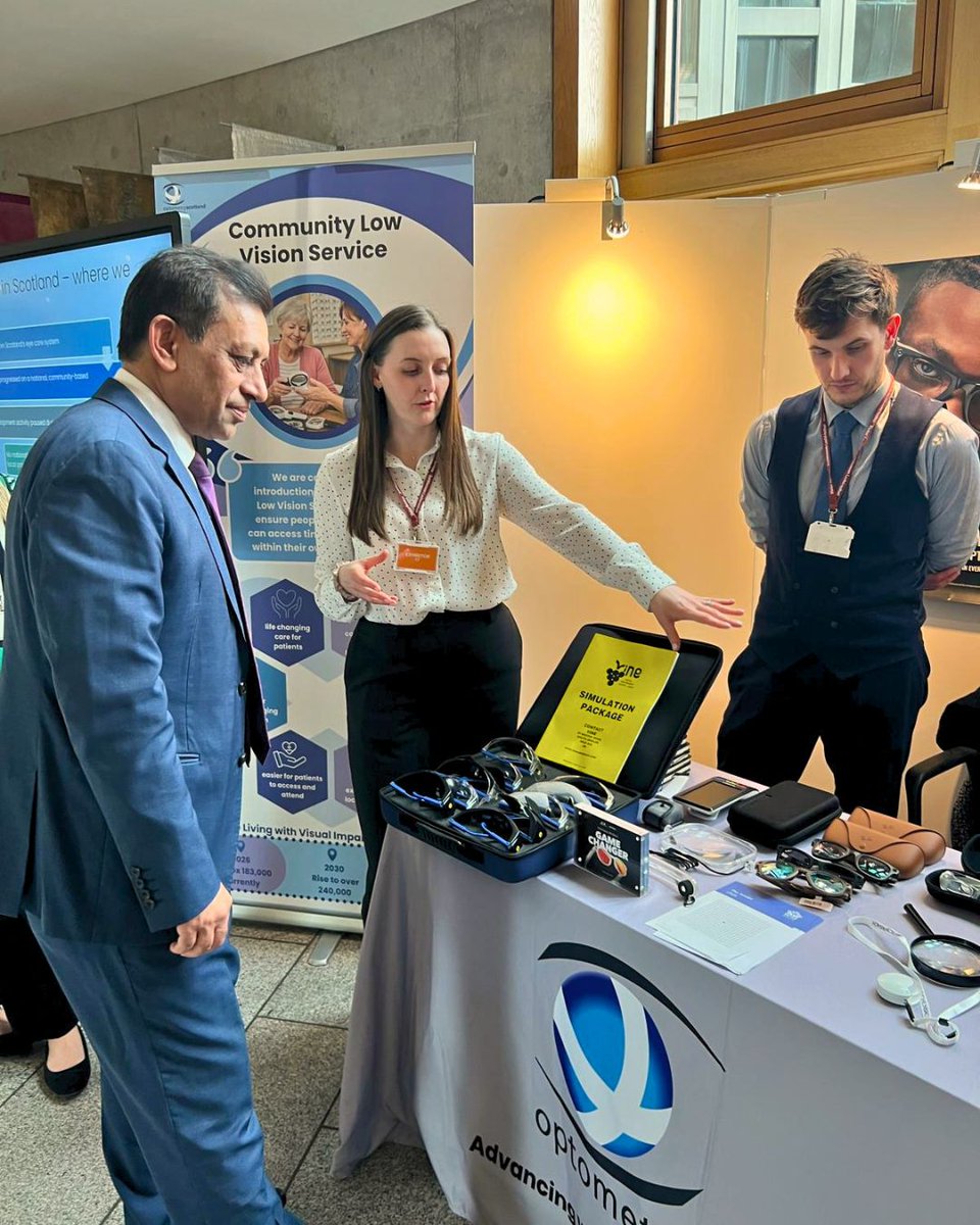 FoysolChoudhury's tweet photo. I was delighted to speak with the team of @OptomScotland at their exhibition on the Scottish Parliament.

Around 1 in 30 people in Scotland are living with significant sight loss, and over half of these cases are preventable or treatable. 

With the right investment, we have a real opportunity to do things differently. A national community-based low vision service could transform lives — helping people maintain their independence, improving day-to-day quality of life, and reducing pressure on hospital eye services.