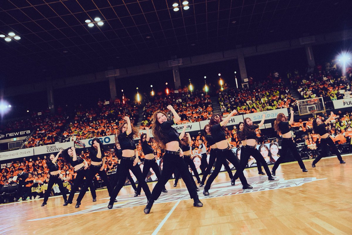 TokyoSunrockers's tweet photo. サンロッカーガールズコレオ💃

♬ ROCK YOUR WORLD

🔗 https://t.co/dKtjjFEQ6S

#サンロッカーズ渋谷　#Bリーグ https://t.co/zreVdUnGRe