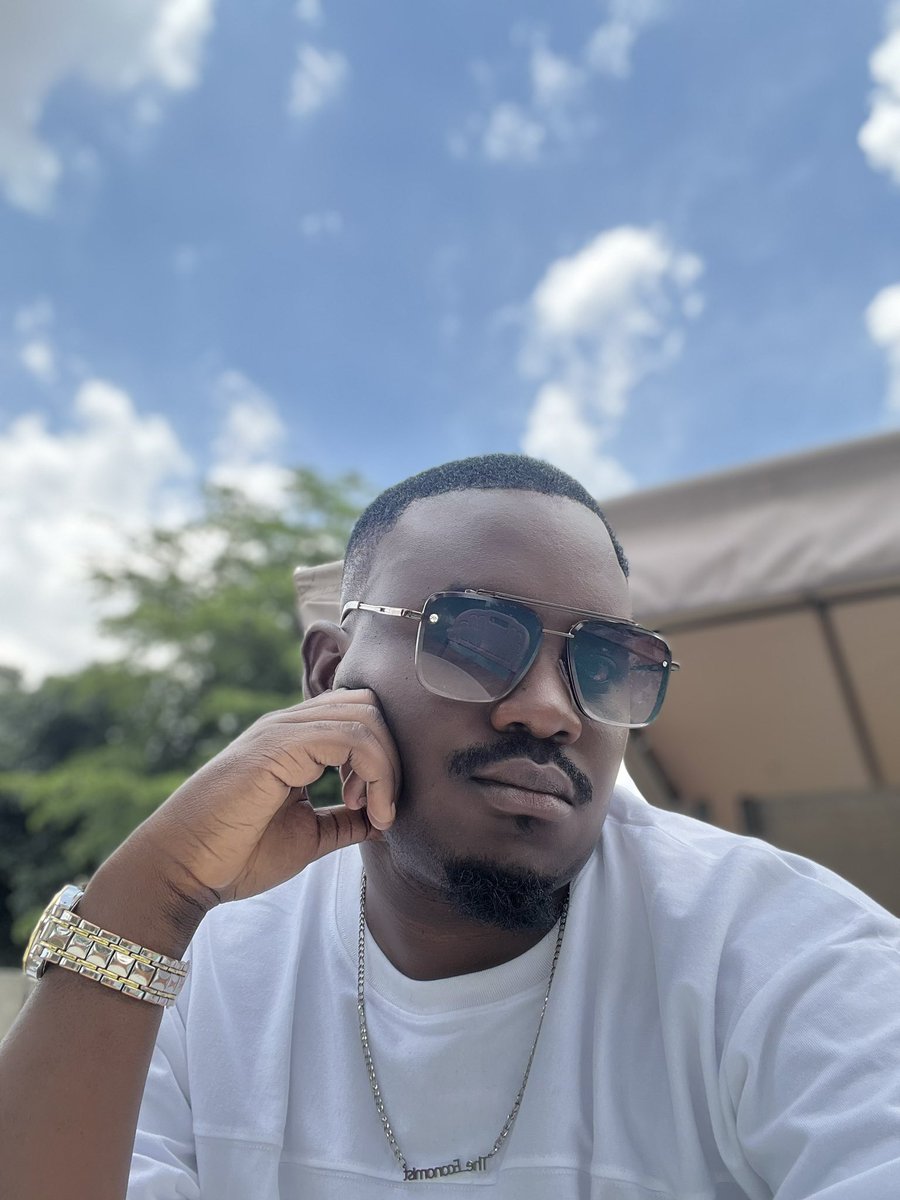 The upcoming Economist.😎 tweet media