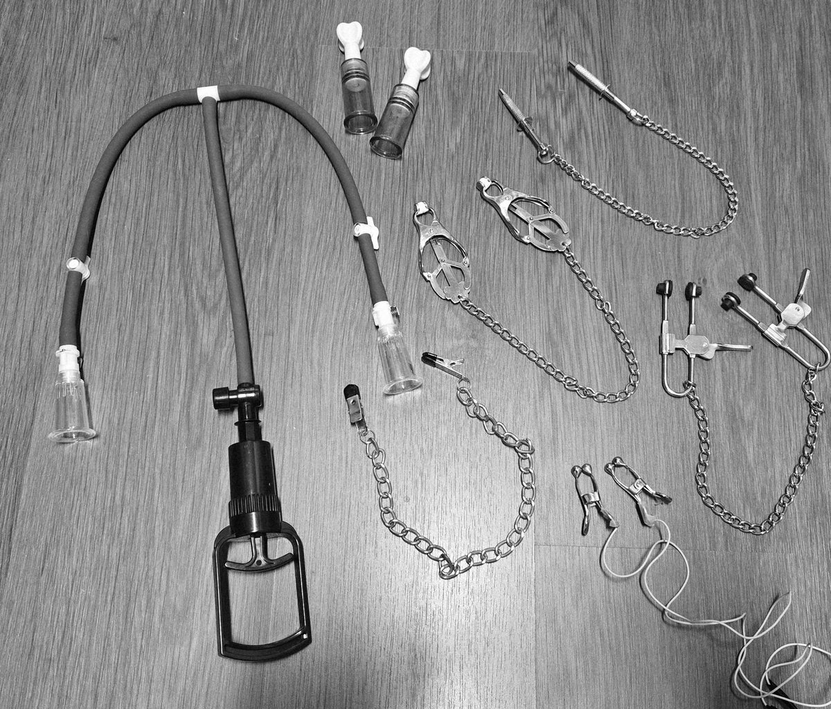 HorNy (car) tweet media