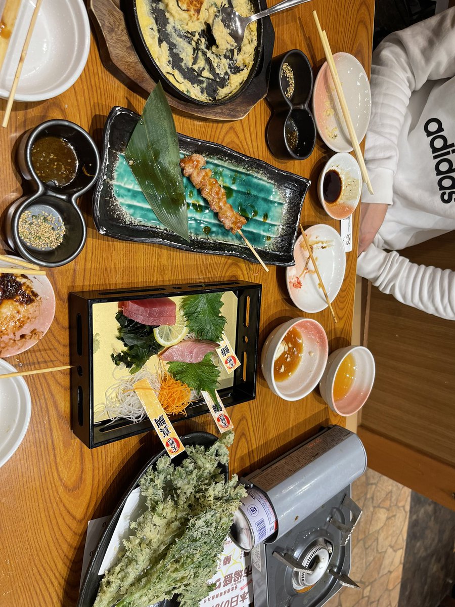 カスロック tweet media