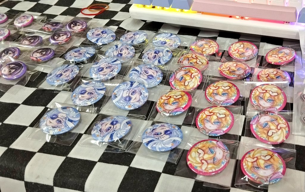 𐙚ยี่ tweet media