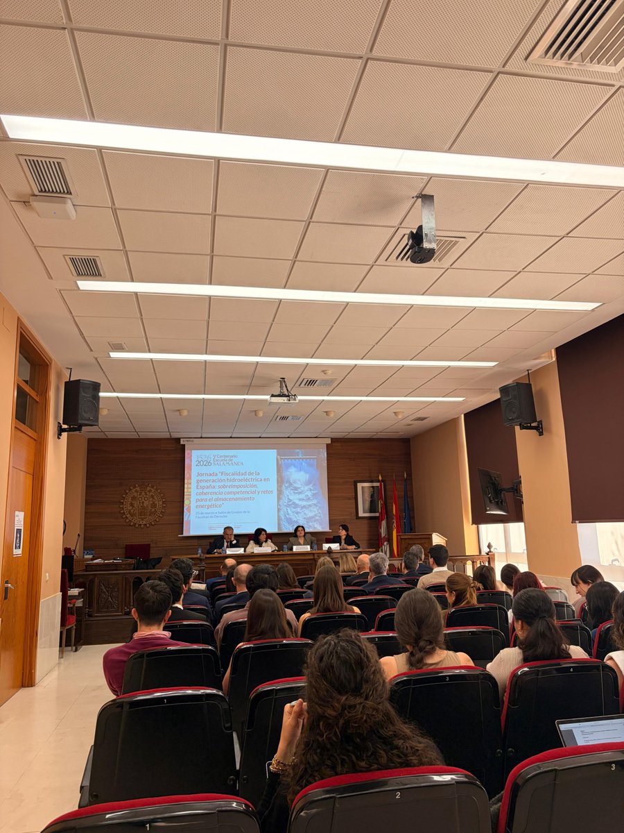 Facultad de Derecho tweet media