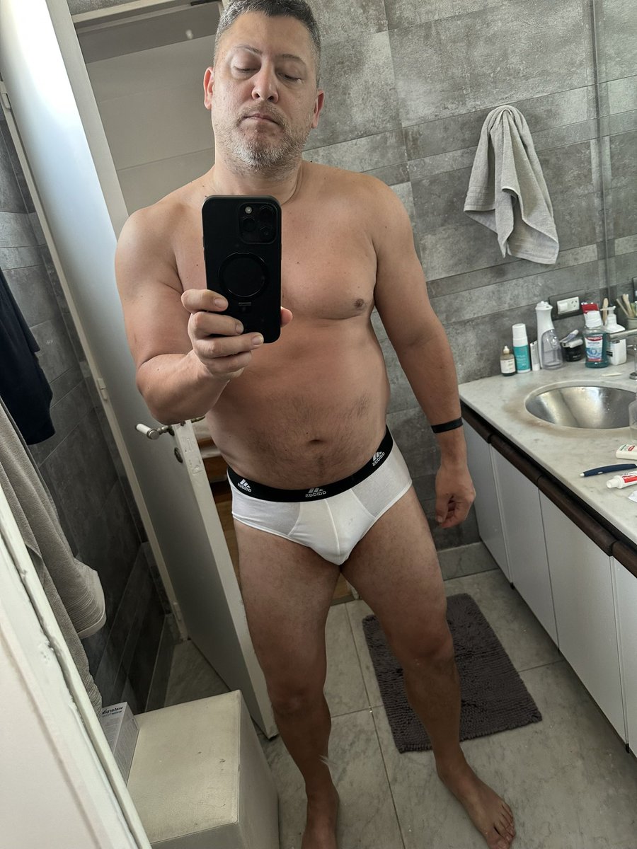 RODXXONLY tweet media