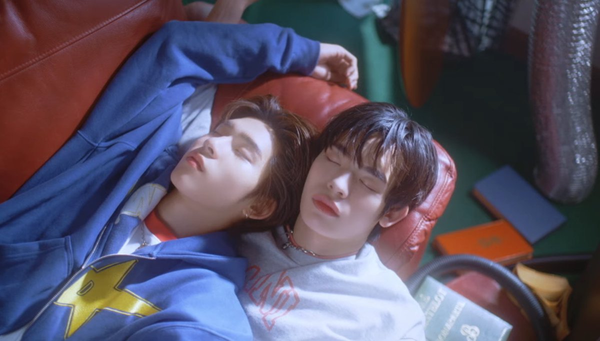 fifi 💌 tweet media