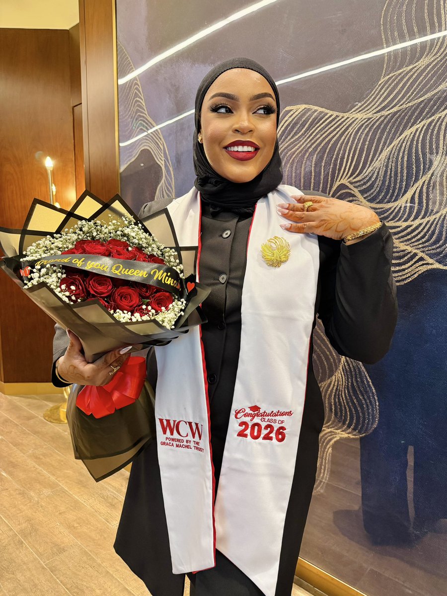 minah🌹 tweet media