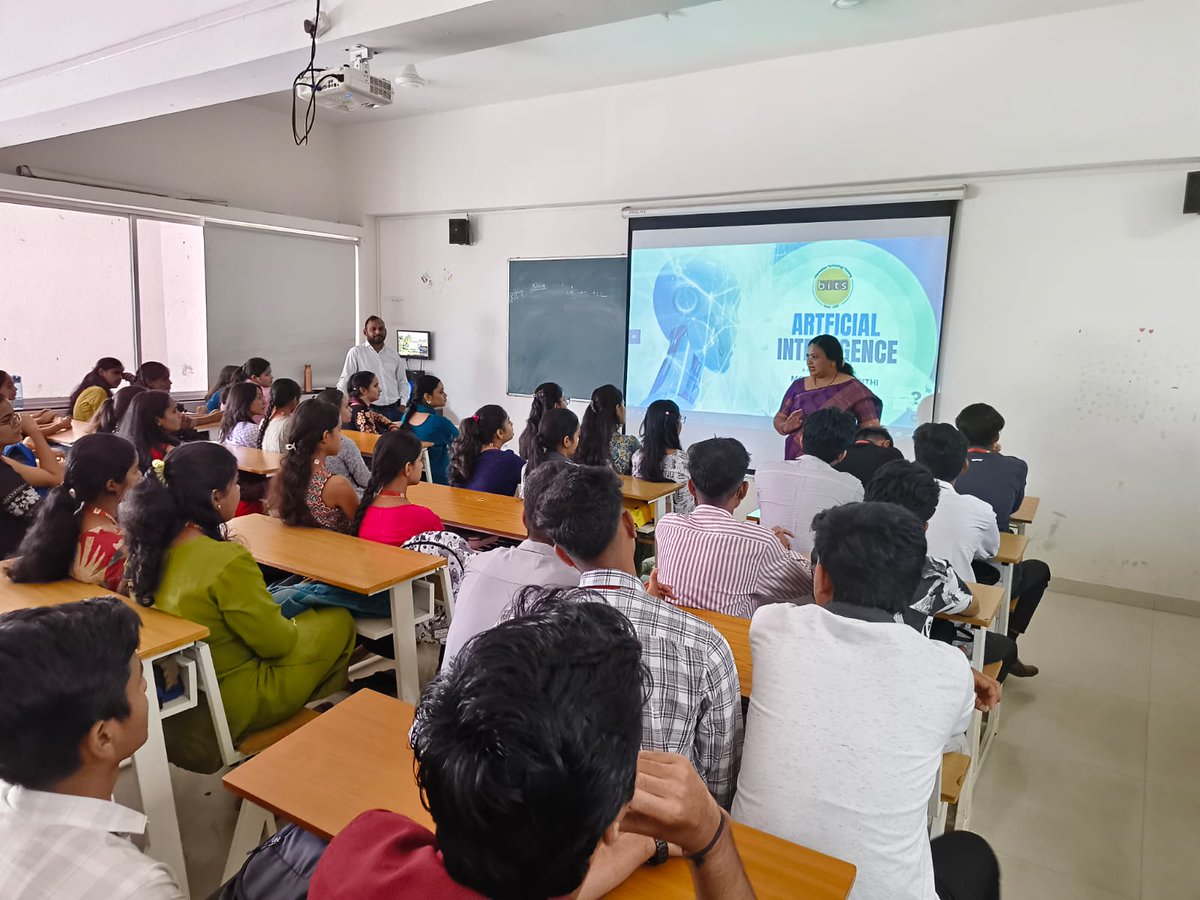 rlsbca's tweet image. Glimpses of seminar on Advance Artificial Intelligence for 4th sem students 

#latesttechnology #bcabelagavi
#rlsibca #seminar #bcacollege