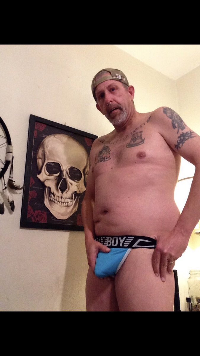 cbain711's tweet photo. @DaddyAtze I got something for daddy right here https://t.co/bkHQfPSNNj