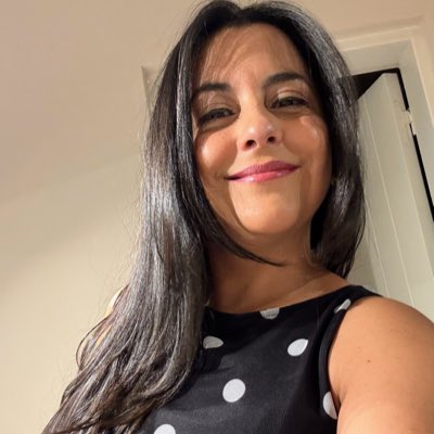 Silvia 👩👧💙👠🐱🍷 tweet media