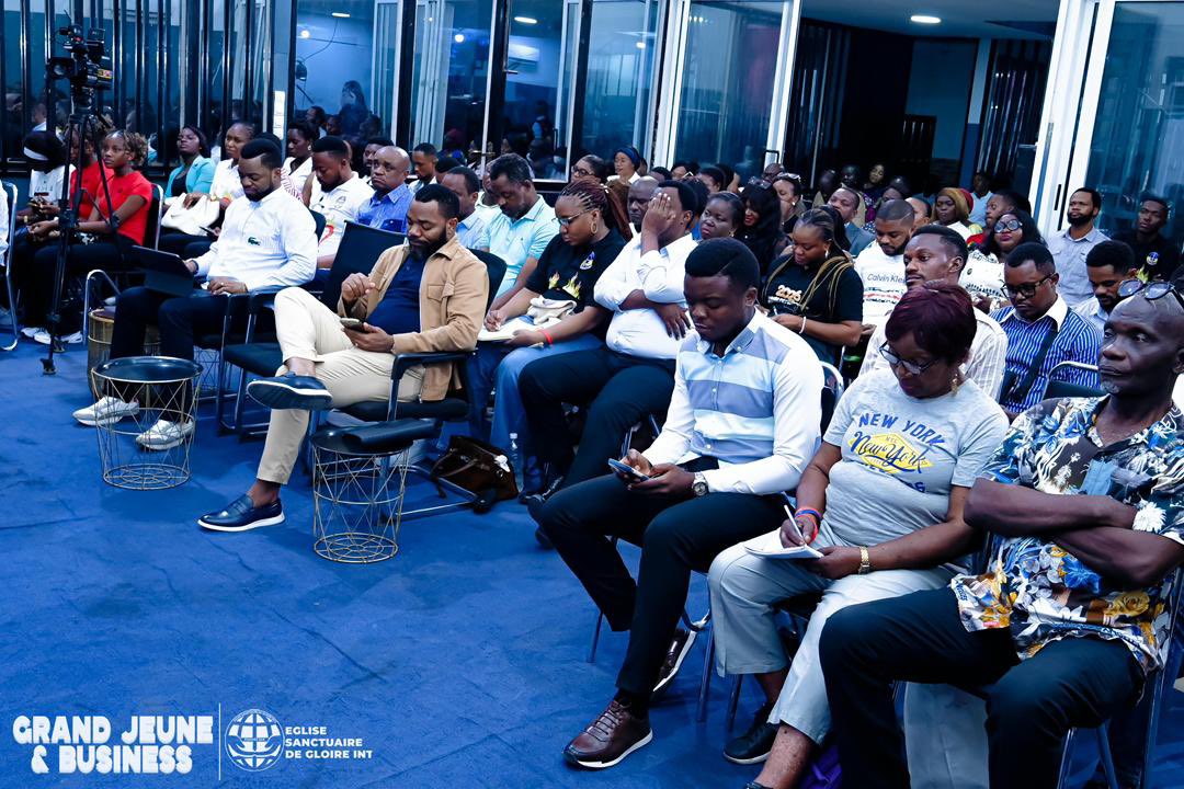 Révérend VICKY DISASHI tweet media