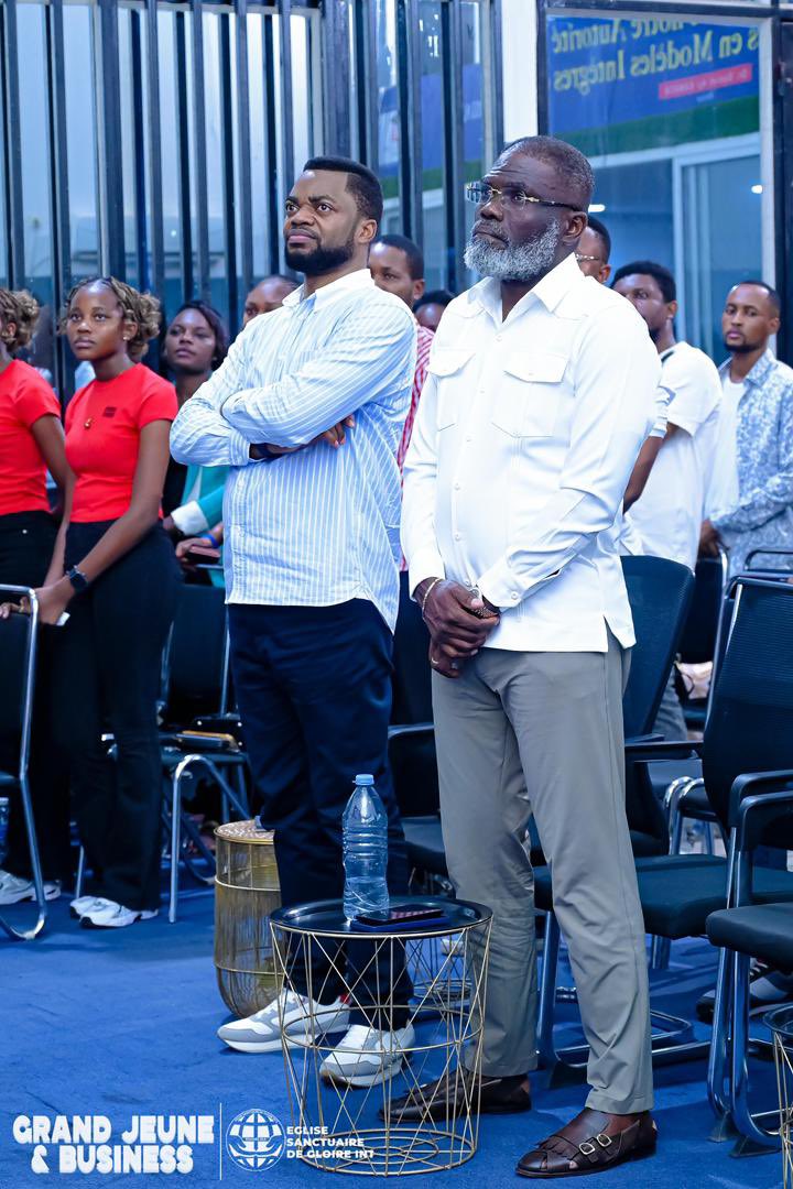 Révérend VICKY DISASHI tweet media