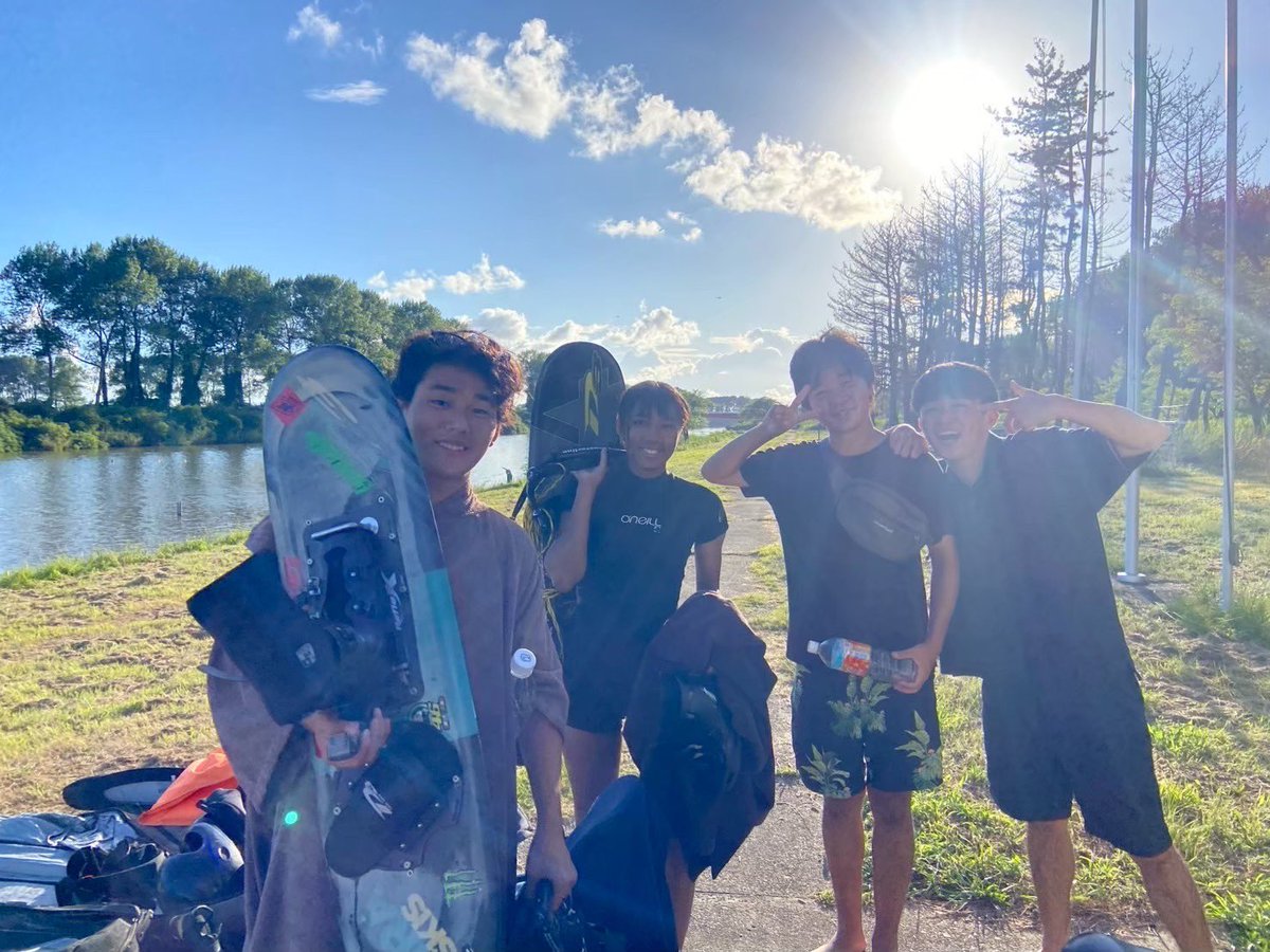 kwst_waterski's tweet photo. 🌊練習場所②🌊
水上スキー部は秋田県の大潟村でも練習を行っています！
大学水上スキーの中でも特に注目度の高いインカレの大会会場でもあり、夏には部員で合宿も実施しています🏖️✨ 
#春から國學院 #春から国学院 #春から國學院大學 #國學院大學 #水上スキー https://t.co/qDDvzz9ka0