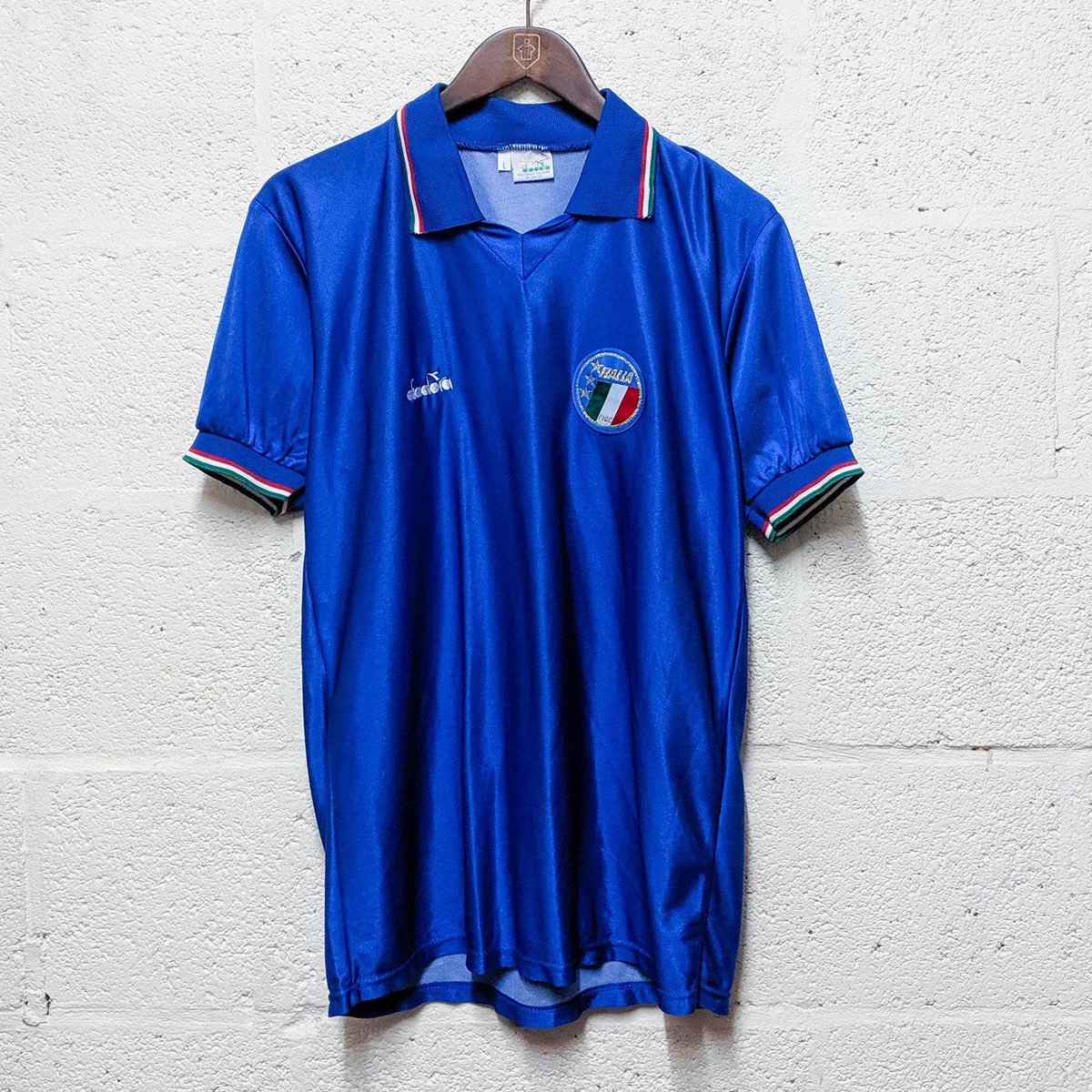 Classic Football Shirts tweet media