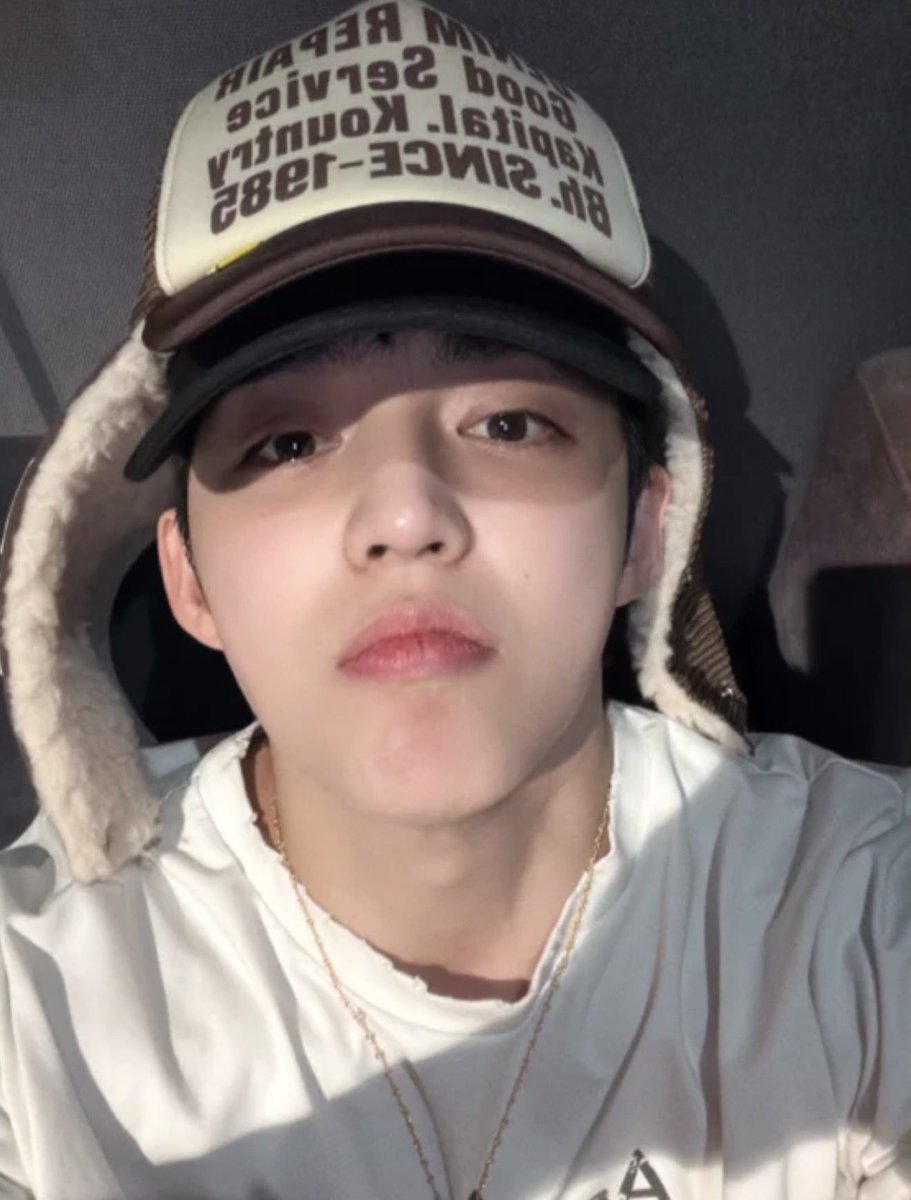 shi¹³ (follow limit) tweet media