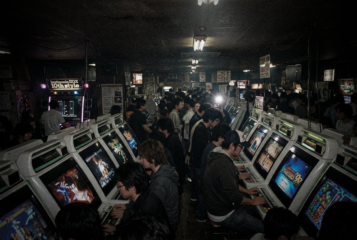 黒黒 [KUROKURO] tweet media