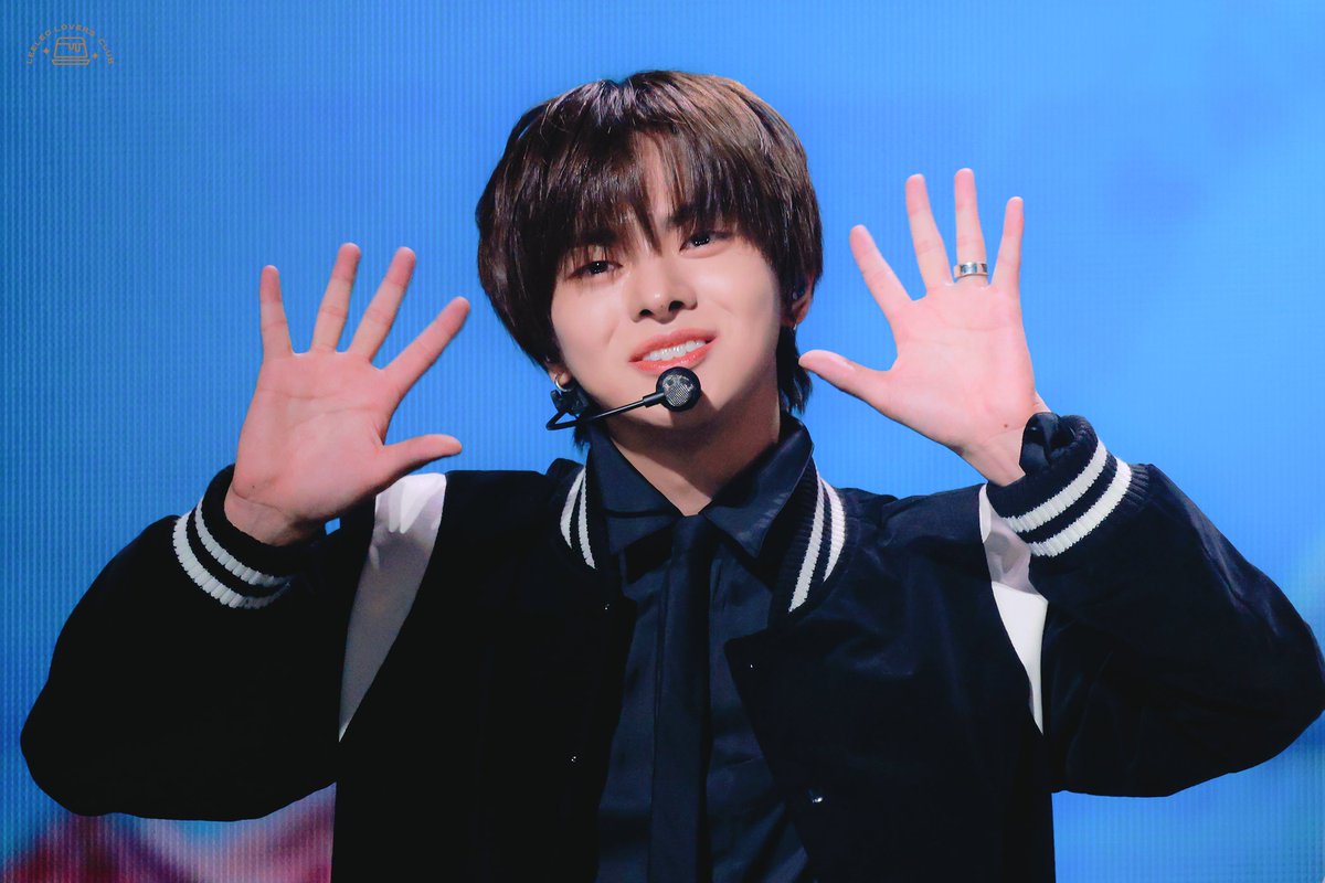 이푸딩 tweet media