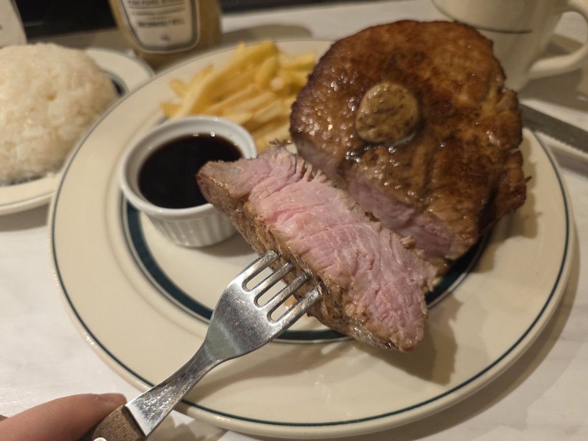 Doogs 𒉭 tweet media