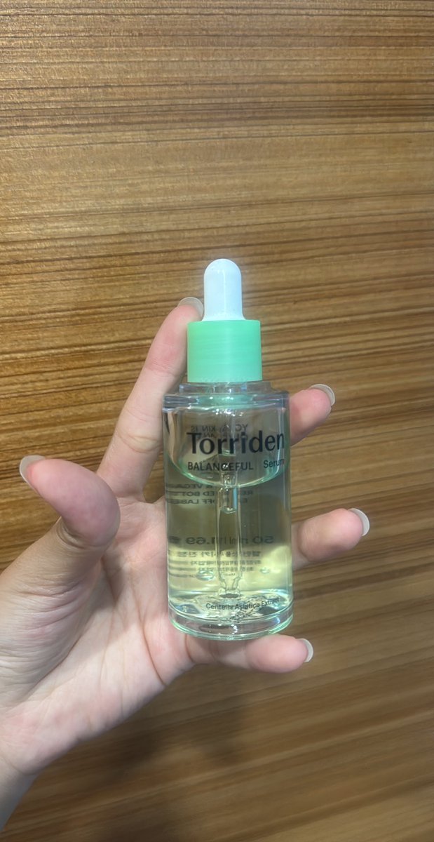 lavxndd's tweet photo. ❇️ส่งต่อserum torriden สูตรลดสิว ค่า

ใช้ไป 15-20% 

🌀 Price: 300฿ freeshipping  สนใจเดมเลยค่า

#ส่งต่อเครื่องสำอาง #ส่งต่อเครื่องสำอางมือสอง #ส่งต่อเครื่องสำอางค์ #ส่งต่อสกินแคร์มือ #ส่งต่อสกินแคร์มือสอง #เครื่องสำอางค์มือสอง #เครื่องสําอางเกาหลี https://t.co/IG4NmQD9av